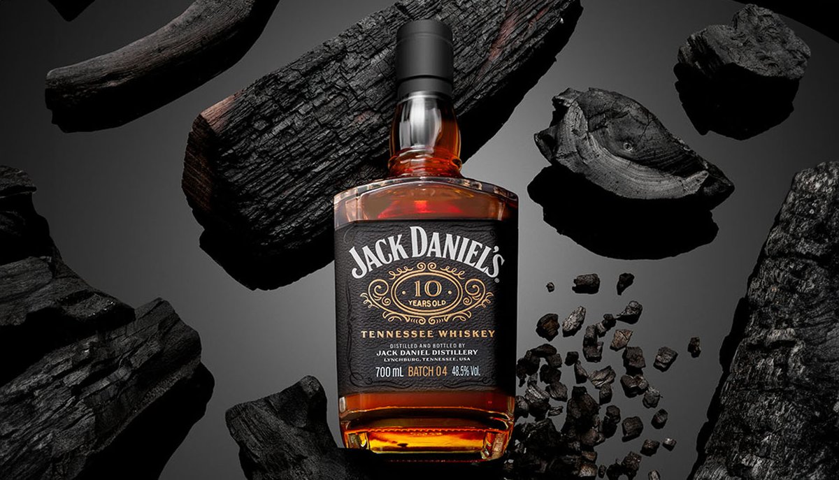 Introducing Jack Daniel’s 10 Year Old Tennessee Whisky – the first age statement made available outside of the United States.

Now available at Hard To Find:
pulse.ly/j89nobmokf

#jackdaniels #jackdaniels10 #americanwhiskey #whiskey #whiskyshop  #hardtofindwhisky #htfw