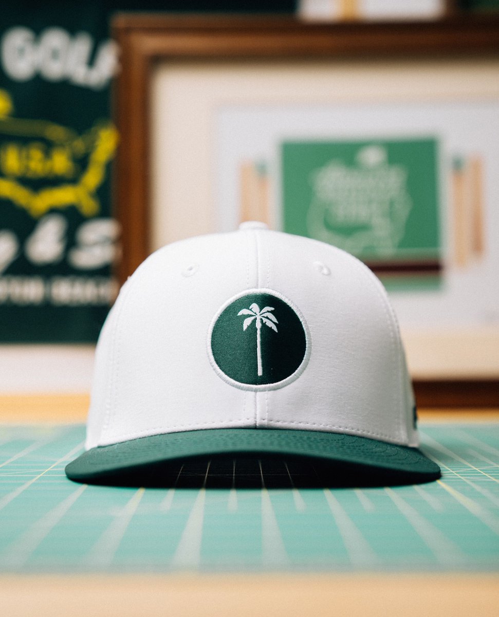 palmgolfco's tweet photo. Iconic colors on a tried and true silhouette. #championsonly https://t.co/7AI6GfHbNv