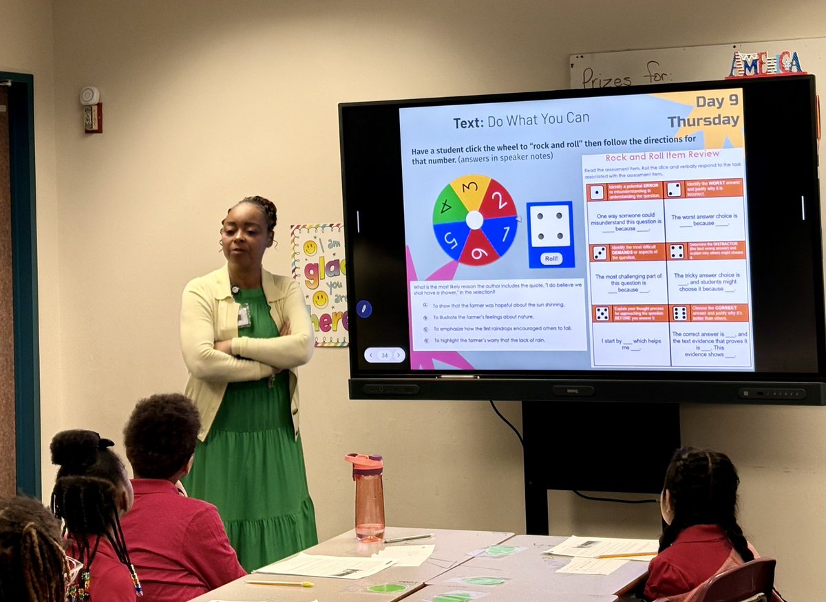 MandaHowar's tweet image. When it’s three days until STAAR and your dedicated principal steps in to teach 3rd grade so no students miss their instruction!Now that’s teamwork!!@jasonldavila @DayTyme5 @TES_Spring