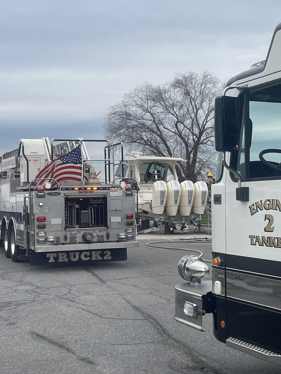 4/2/25 at 3:52 p.m., Engines 25 and 22, Truck 2, Engine Tanker 2, and Chief 2 along with Mutual Aid companies were alerted for a Boat on Fire at Safe Harbor Marina in the 2-19 Box.  Chief 2 arrived on scene with smoke showing from a boat that was dry docked on land.