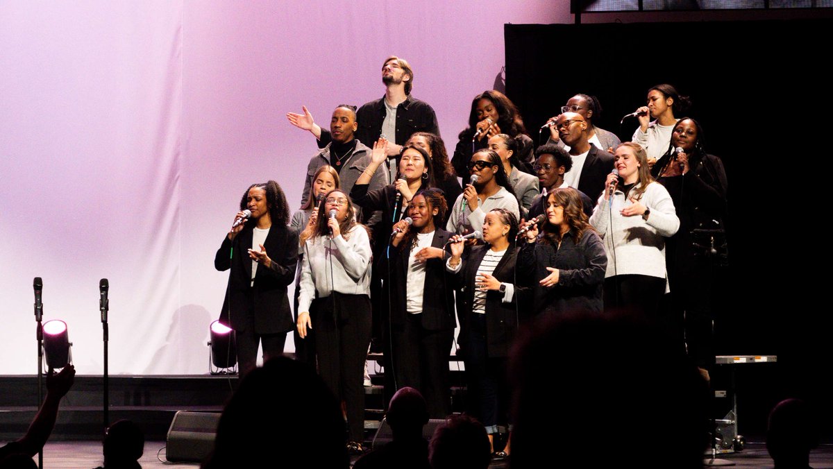 thelambschapel's tweet photo. Thank you to everyone who came and worshipped with us  last night. Your hearts for Jesus made the evening so powerful! We are grateful to be part of what God is doing through LU Praise — all glory to Him! #lupraise https://t.co/TL4Yons5CN