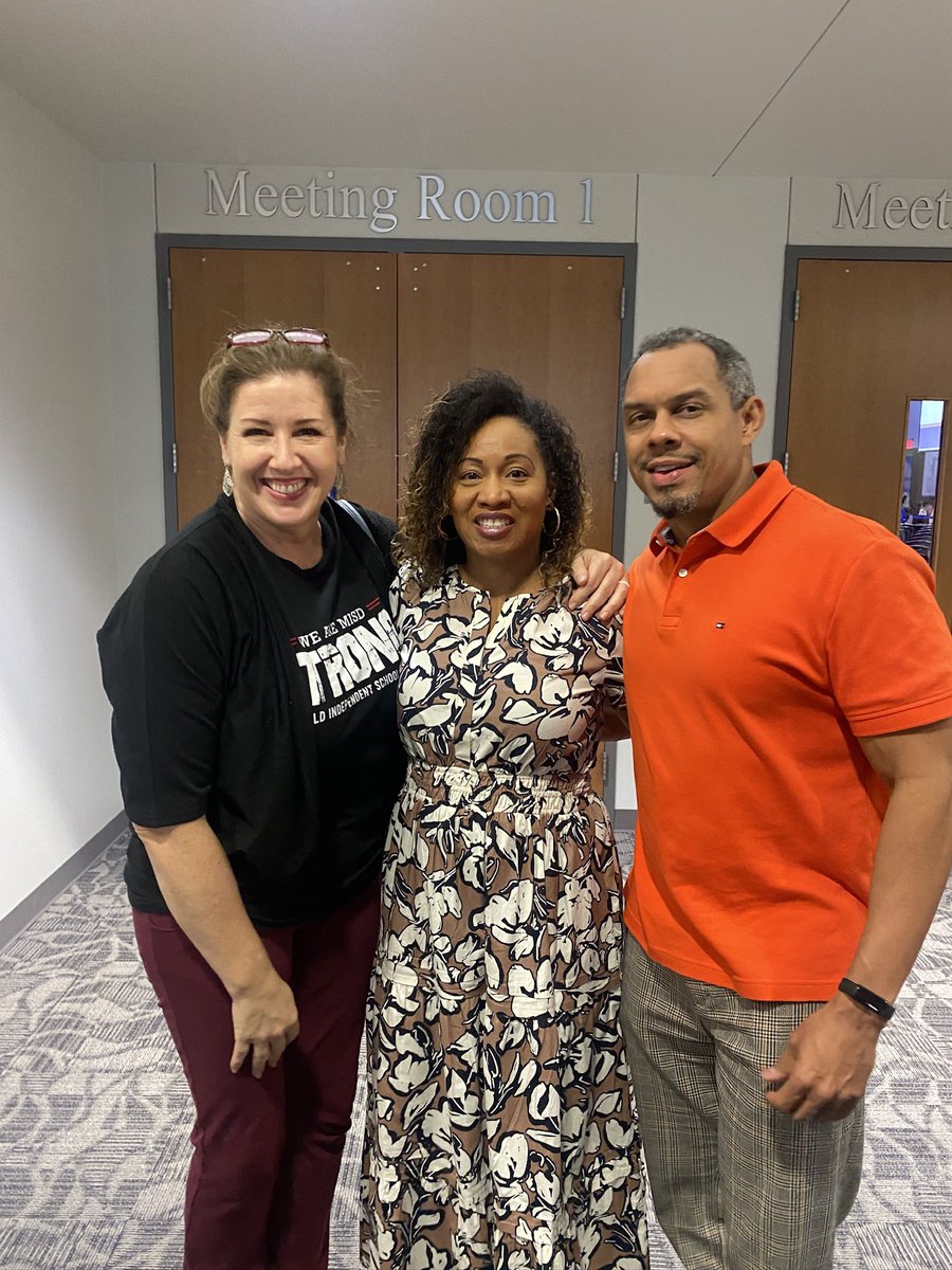 I have been blessed to have 2 amazing principals who love kids and support our students, teachers, and families with all they’ve got. Happy Assistant Principals week to all our amazing APs! You are greatly appreciated! 👏🏽
