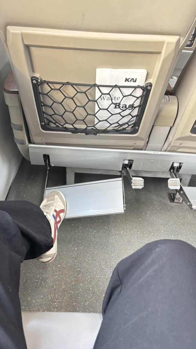 febioabeda's tweet photo. merbabu 23 seat 5D gerbong 2 so very downgrade lah, can u? @KAI121 https://t.co/vI6MMXmhdX