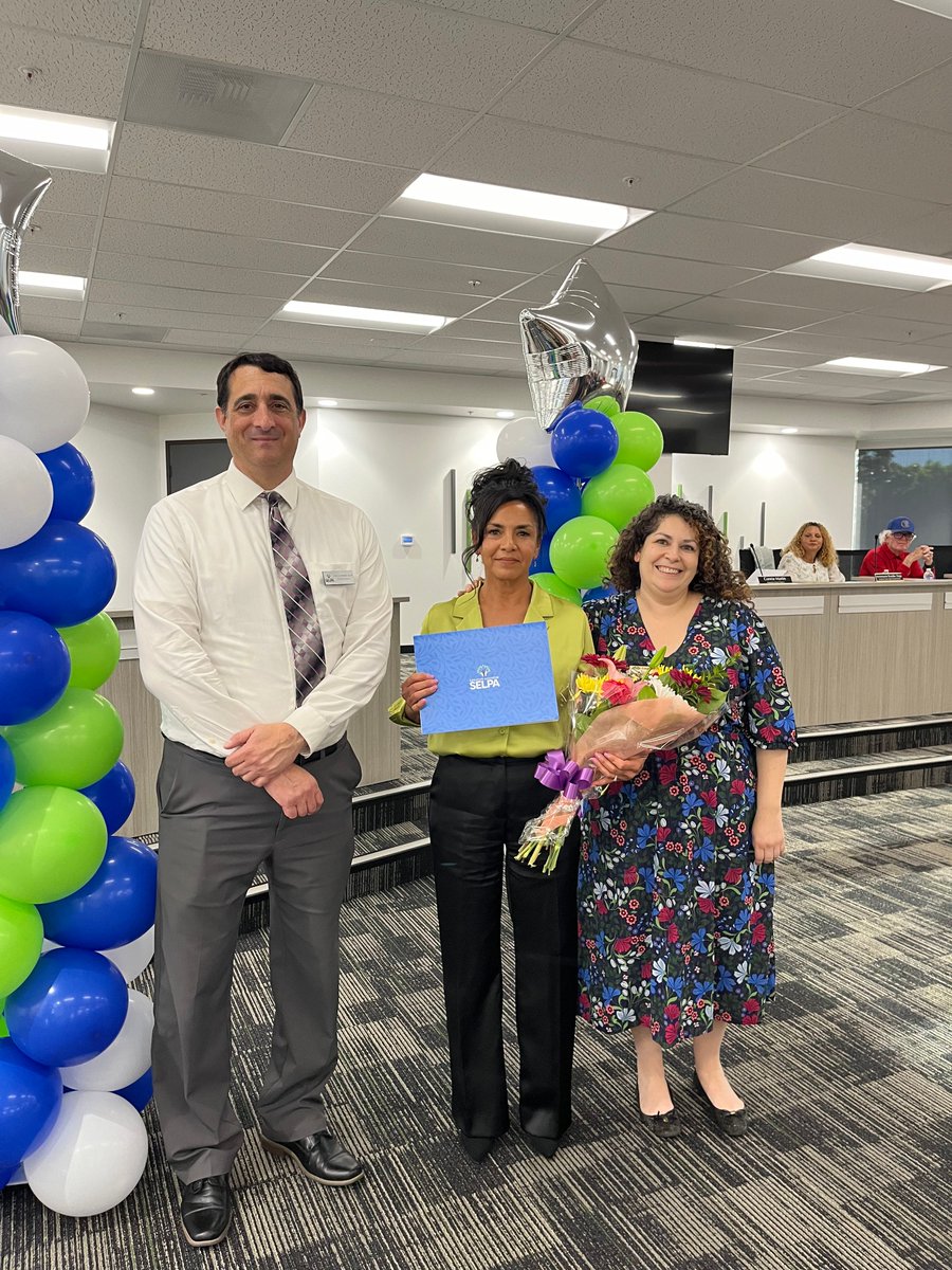 CentraliaESD's tweet photo. At this weeks 2025 Community Advisory Committee Recognition Awards, we honored our amazing educators who go above and beyond for students with disabilities. Thank you Cecilia Bailey, Susan Gonzalez and Marian Castellanos for all that you do! 💙 #CAC2025 #CESDPride https://t.co/S1GbLeHr1g