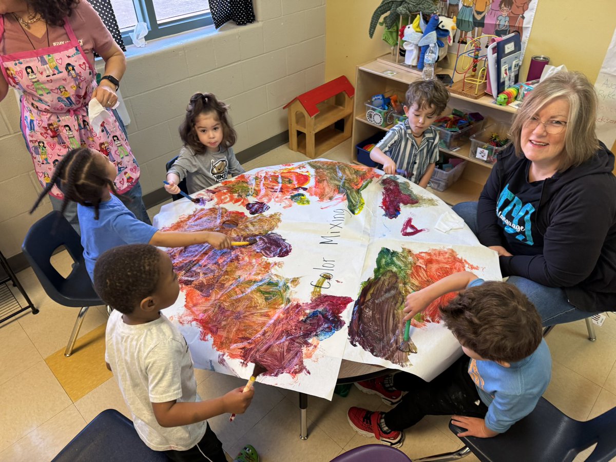 Jessica Weiland (@runhappy77) on Twitter photo A little color mixing for Artsy Thursday! <a href="/NISD_ECE/">Northside ISD Early Childhood Education</a> <a href="/nisdkrueger/">Krueger Elementary</a> A little color mixing for Artsy Thursday! <a href="/NISD_ECE/">Northside ISD Early Childhood Education</a> <a href="/nisdkrueger/">Krueger Elementary</a>