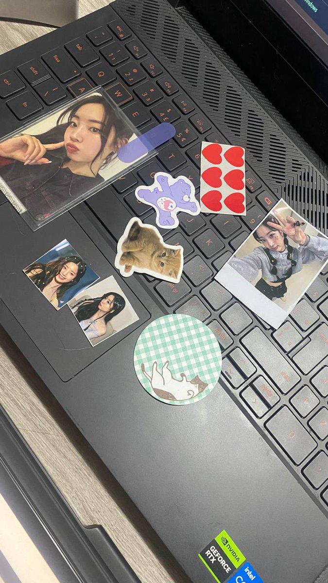 aurireads's tweet photo. queria postar meu feedback positivo para @wiskww_ 

veio tudo perfeitinho, bem embalado e super rapido! recomendo demais
muito obrigada ❤️ https://t.co/MooeJKDdCc