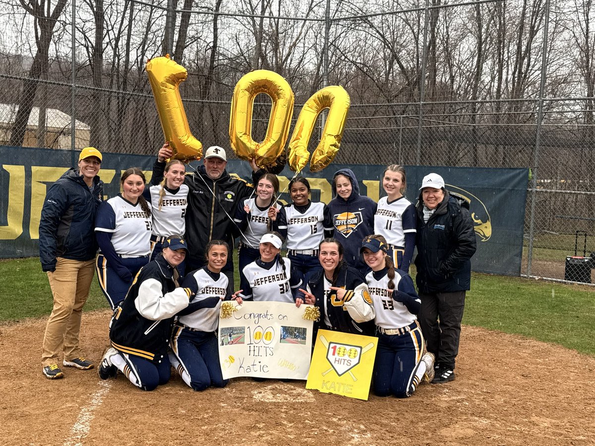 JTHS Softball tweet media