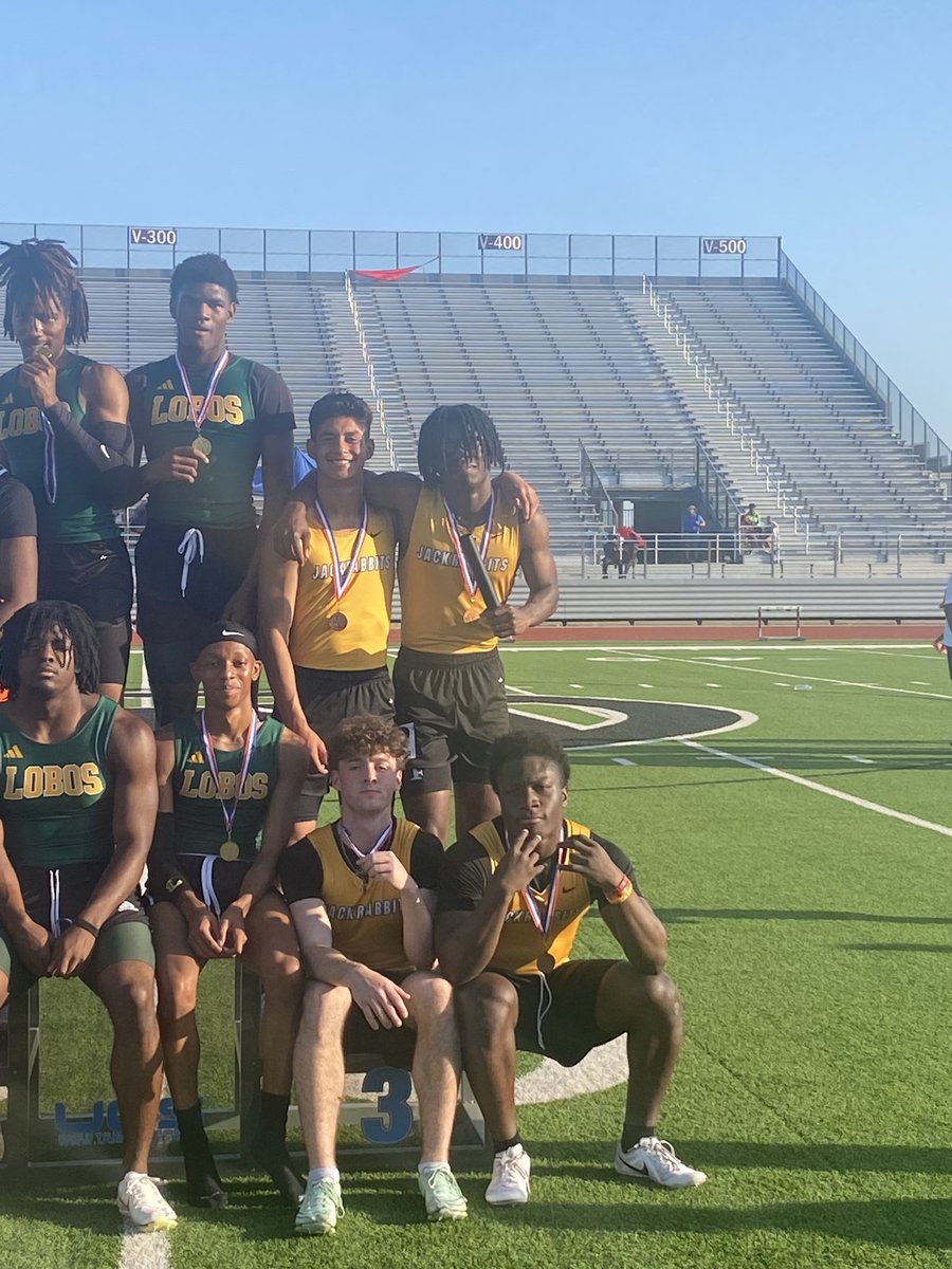 TrackForney's tweet image. Congrats to the regional qualifiers in the 4x200!

Abel Karloweah, Nate Berartez, Aydan Alexander, and Tra Henson!