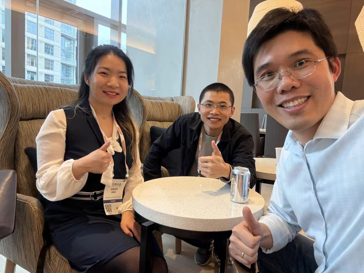 Honghan_Caltech's tweet photo. Had an amazing time at #MRS25 in Seattle! Grateful for the chance to present my work ‘Imaging-Guided Bioresorbable Acoustic Microrobot’and to hear so many brilliant ideas from leading experts in the field. Huge thanks to my advisor @WeiGaoLab for the and continuous support! https://t.co/f3WEJltM4T