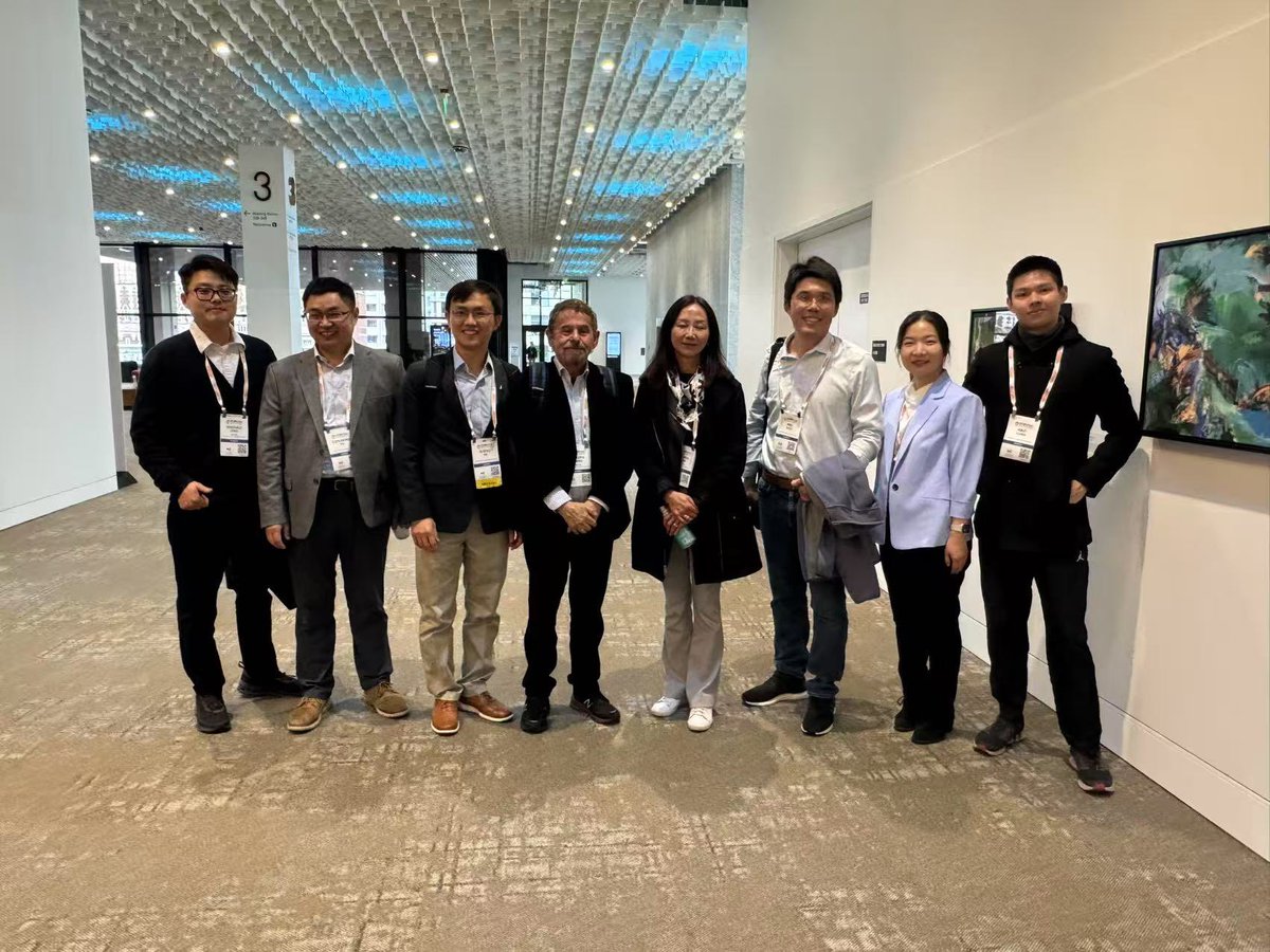 Honghan_Caltech's tweet photo. Had an amazing time at #MRS25 in Seattle! Grateful for the chance to present my work ‘Imaging-Guided Bioresorbable Acoustic Microrobot’and to hear so many brilliant ideas from leading experts in the field. Huge thanks to my advisor @WeiGaoLab for the and continuous support! https://t.co/f3WEJltM4T