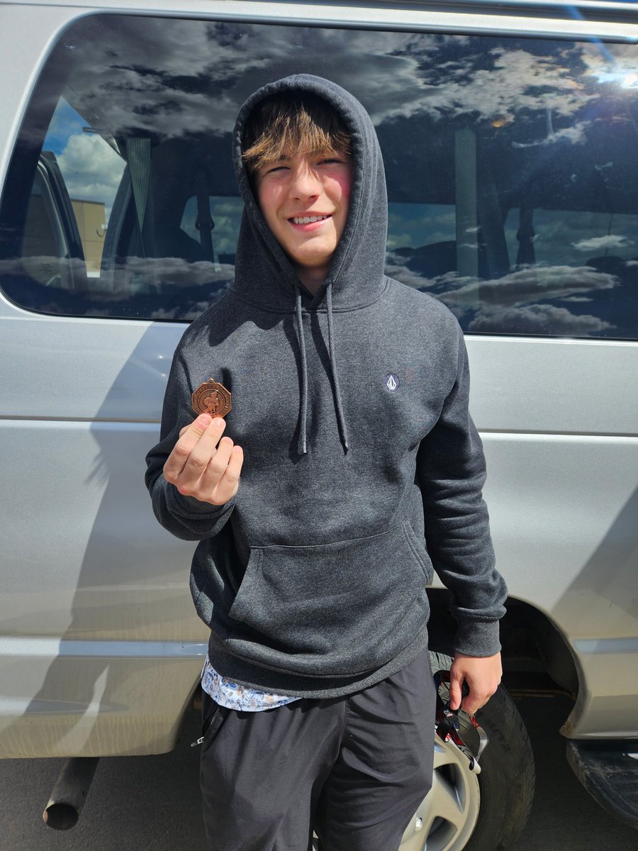 Great showing by the JV today at Ashland. The team got 4th place and Will finished 3rd individually.