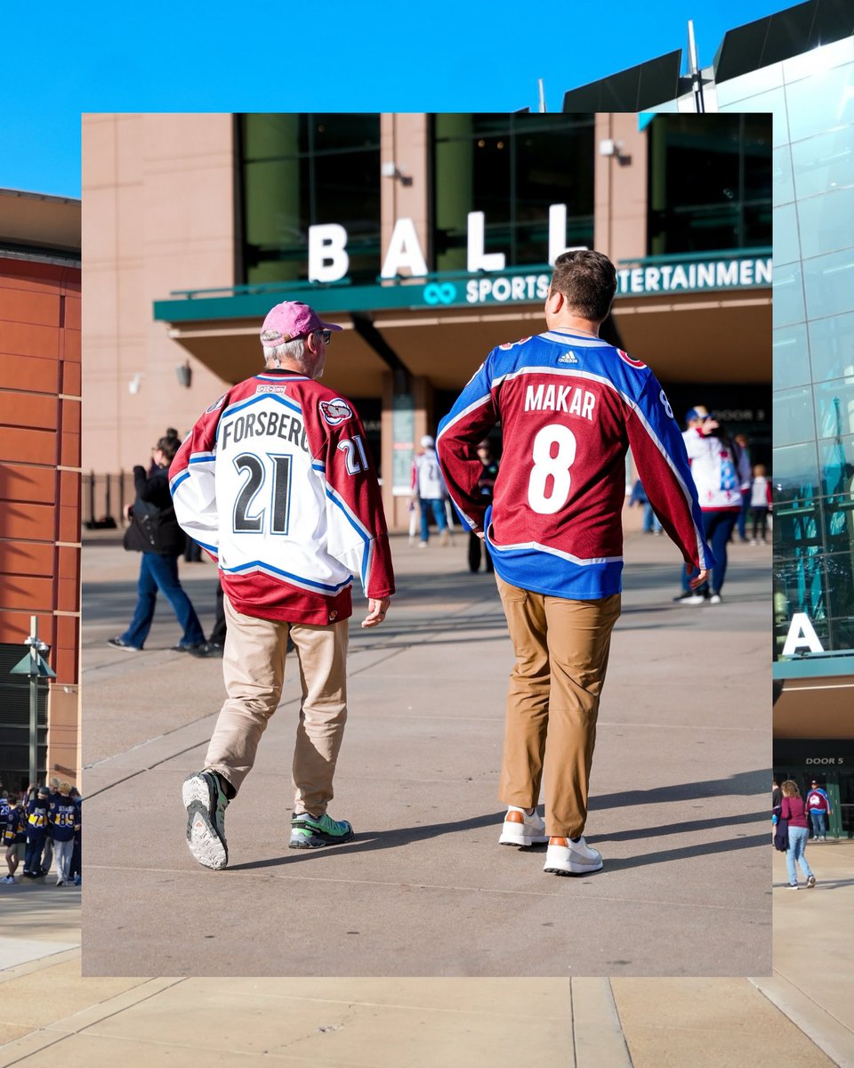 Avalanche's tweet photo. Scenes from Fan Appreciation Night 🤩

#GoAvsGo https://t.co/R5JQDiqq52