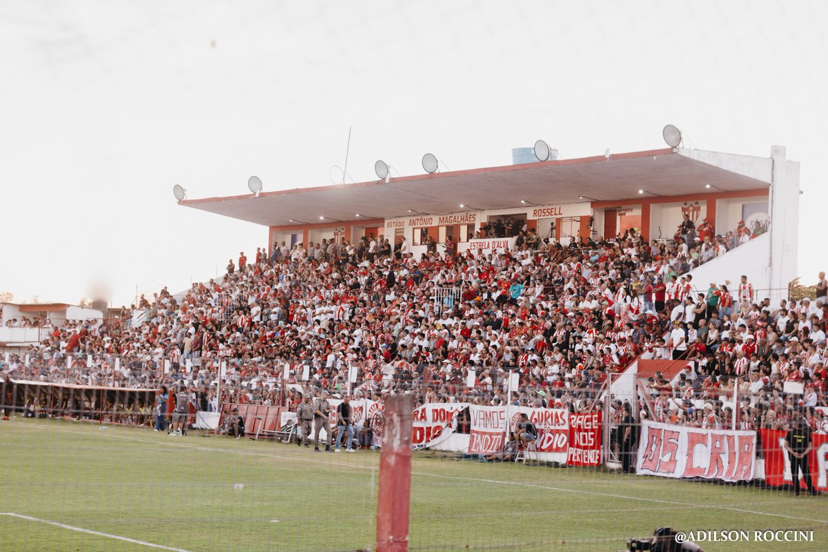 OFERECEU RESISTÊNCIA E NÃO PERDEU PARA O INTER EM 2025:

❌️ Grêmio
❌️ Cruzeiro
❌️ Atlético Nacional
✅️ GUARANY DE BAGÉ

Post do @FutSulFronteira