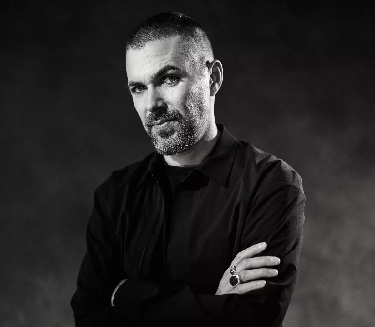 EggersFilms's tweet image. Robert Eggers on the dialogue in his upcoming film Werwulf:
“I don’t know who leaked what, but it’s been said — and taken as official — that the movie is in Old English. But obviously, because of the 13th-century setting, it’s Middle English. I just want to be clear on that.”