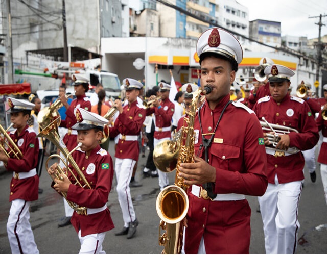 Funceb abre inscrições para desfile de Filarmônicas no Dois de Julho.
angicodosdias2014.blogspot.com/2025/04/funceb…