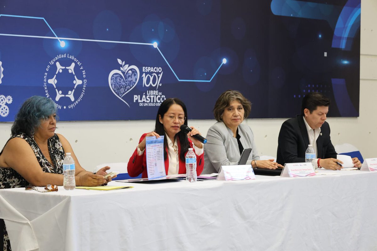 angelesgil_mx's tweet photo. 📍Hoy en el @TecNM_MX campus #Topilejo participé en el #ForoInformativo del @INECDMX, donde compartí con el estudiantado los retos que representa, para la autoridad electoral, la próxima elección del #PoderJudicial en #CDMX. ⚖️

#EleccionesCDMX @iecm #Democracia #ParticipaciónCiudadana #CDMX2025