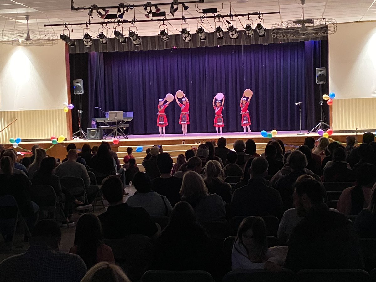 SharpBulldogs's tweet image. Oh what a night!!!
40 fun performances by so many talented Bulldogs.  Thank you PTA for another great night out and thanks to the many staff cheering them on!  #BeSHARP