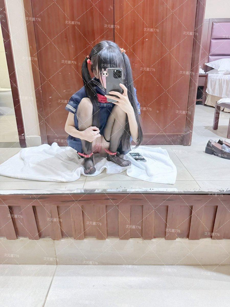 福利姬咩酱分享的黄推图片2 - 网红私拍内容