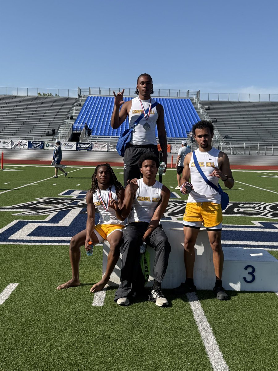 2025 15 &amp; 16 Area Track Meet

4x400 Mile Relay
2nd Place 🥈 ⚡️⚡️⚡️