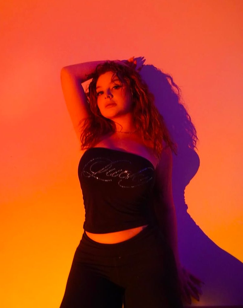 updates_bozzo's tweet photo. 📲 @briggi_bozzooo a través de un post en  instagram :
- I Love being woman 😮‍💨❤️‍🔥 

#BriggitteBozzo https://t.co/PJMyVY8taL