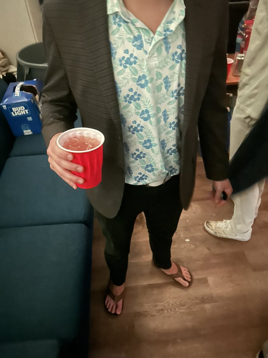 SwooptyFlipp's tweet photo. The left hates dude formal https://t.co/lbI1FLxV2Q