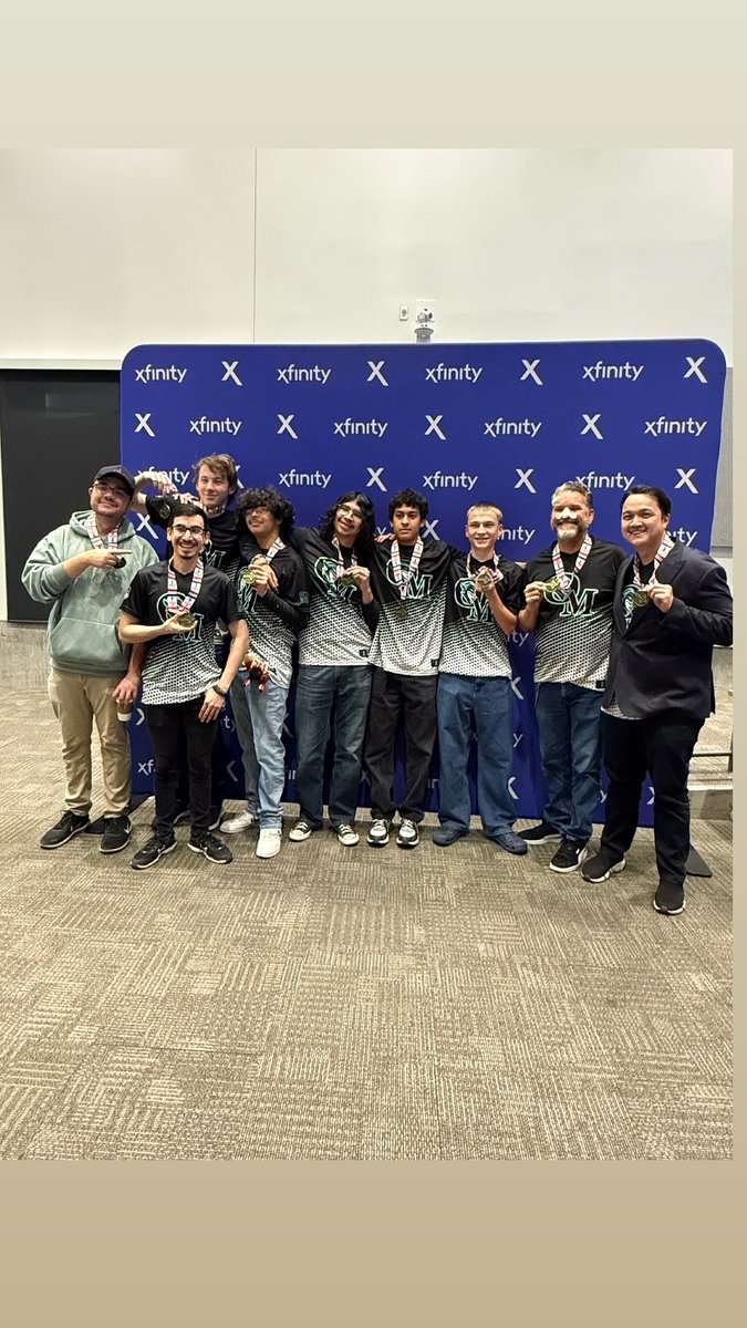 OrganMountainHS's tweet photo. STATE CHAMPS!!! League of Legends! Go Knights! https://t.co/UgUbP7Gq7v
