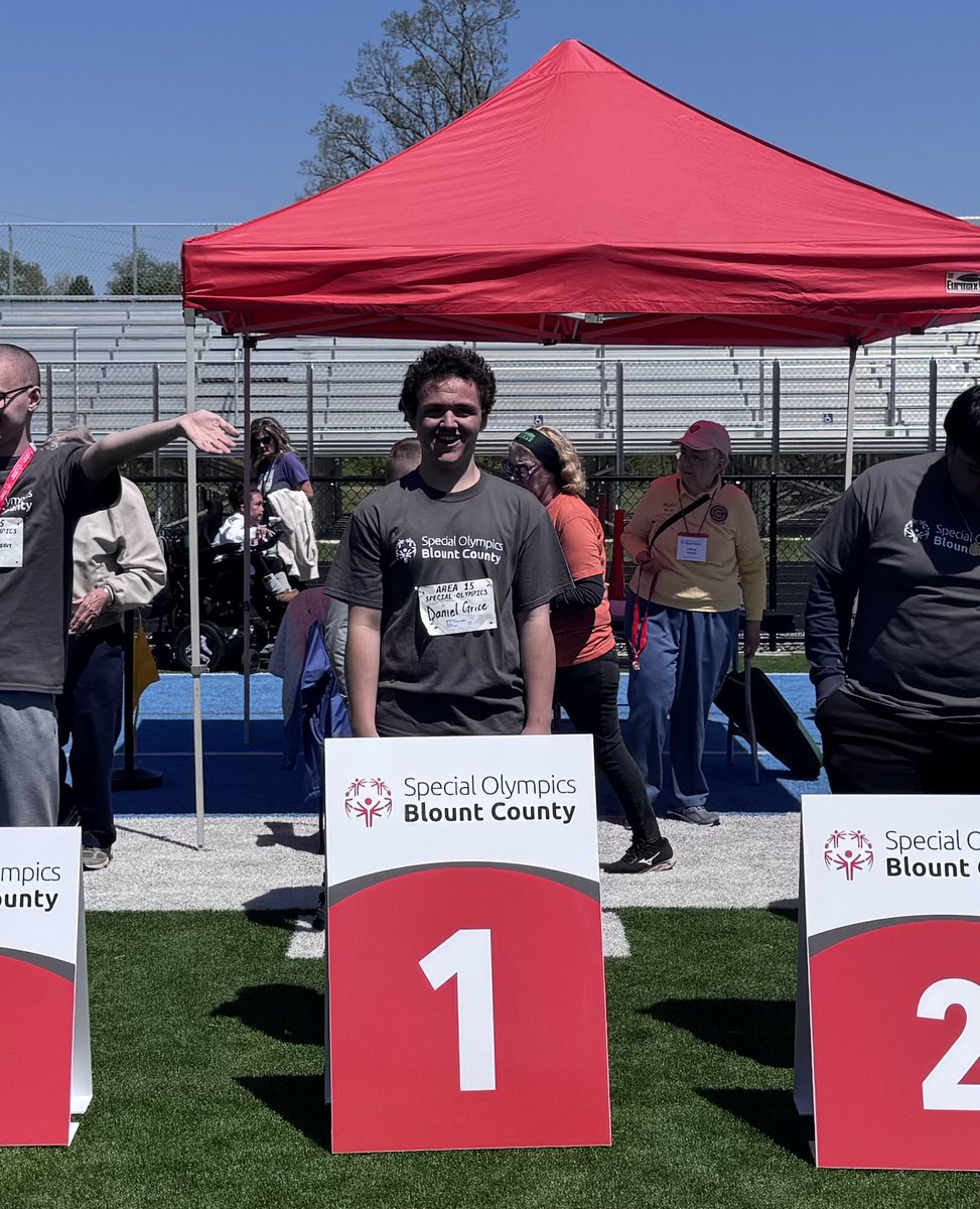 carpentersms's tweet photo. ✨Congratulations to our Special Olympias on their outstanding achievements yesterday at the district wide Special Olympics Track and Field competition!✨

We are so proud of our team and how well they represented CMS!! Way to go guys! 💙 #GoBeExcellent #BCStrong https://t.co/mP87REAz0S