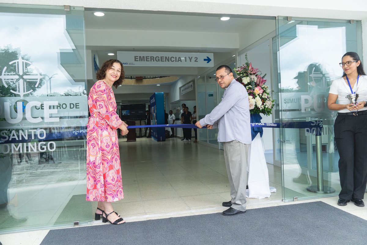 PUCE_StoDgo's tweet photo. 📊✨ Hoy rendimos cuentas a nuestra comunidad y celebramos un nuevo logro institucional.

Presentamos el informe Cuenta y Razón 2024 e inauguramos nuestro moderno Centro de Simulación Clínica.

¡Seguimos creciendo con transparencia, compromiso y excelencia! 💙🤝

Encuentra todas las fotografías en nuestro Flickr: https://t.co/HeKWU2hoG2

#PUCESD #RendiciónDeCuentas2024 #TransparenciaUniversitaria #CentroDeSimulación #EducaciónConValores