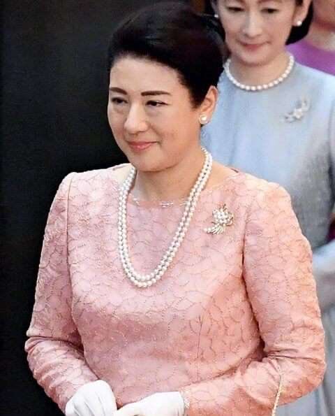 peach2881362821's tweet photo. 雅子様が支持されるのは当然だと思います。
今日まで何も反論なさらずに、よく耐えてくださいました。
国民の多くが雅子様の味方だと思いますよ。 https://t.co/1GomsxEsRU