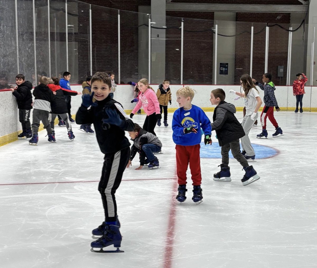 Students <a href="/IPSMcKinley39/">William McKinley 39</a> had a cool time during their first skate session on the ice. We 💙💛 our Eagle Athletes!! <a href="/brynn_kardash/">Brynn Kardash</a> <a href="/kathPEHealth23/">kathlang</a>