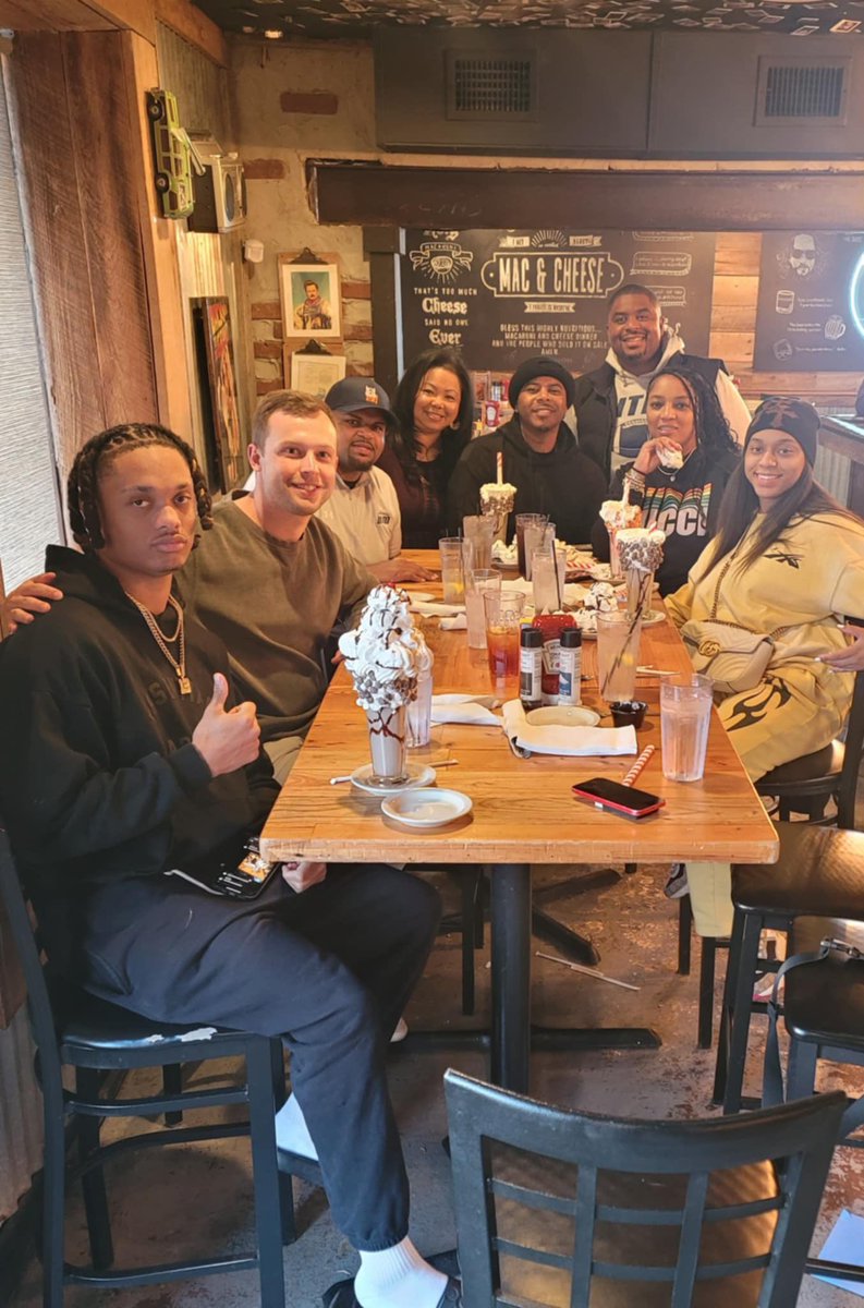 AJ McNeil 6’1 185 WR 4.4 40 (@ajbugattimcneil) on Twitter photo Blessed to spend a couple days with my <a href="/UTM_FOOTBALL/">UT Martin Football</a> family. Thank you <a href="/Coach_JSimpson/">Jason Simpson</a> <a href="/CoachLeno_UTM/">Lenon James Jr.</a> <a href="/nickcochran/">Nick Cochran</a> <a href="/CoachRudyG/">Rudy Griffin</a> for a great visit! #godsplan #skyhawk #READY Blessed to spend a couple days with my <a href="/UTM_FOOTBALL/">UT Martin Football</a> family. Thank you <a href="/Coach_JSimpson/">Jason Simpson</a> <a href="/CoachLeno_UTM/">Lenon James Jr.</a> <a href="/nickcochran/">Nick Cochran</a> <a href="/CoachRudyG/">Rudy Griffin</a> for a great visit! #godsplan #skyhawk #READY