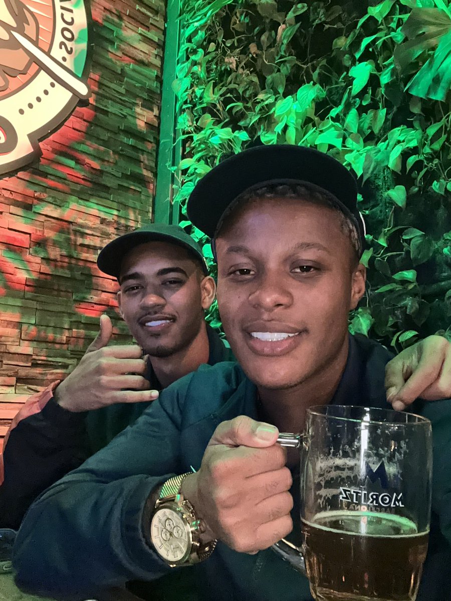 Nenodocorte2's tweet photo. aqui pode postar kkkkkk rlk drynho do ice 🧊😵‍💫 https://t.co/s9yzO5FNK4