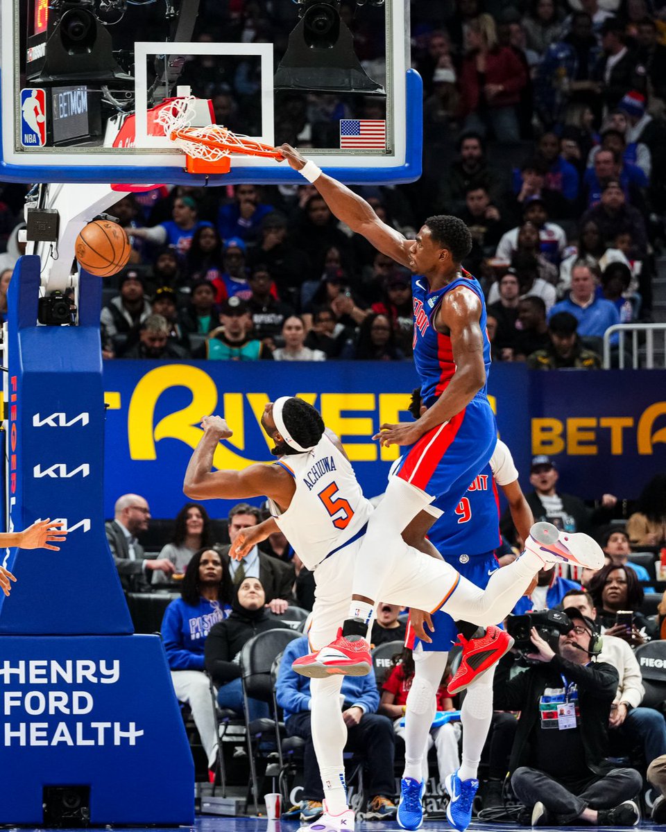 DetroitPistons's tweet photo. PUT IT ON A T-SHIRT 🔥 https://t.co/WikAsUdK4z