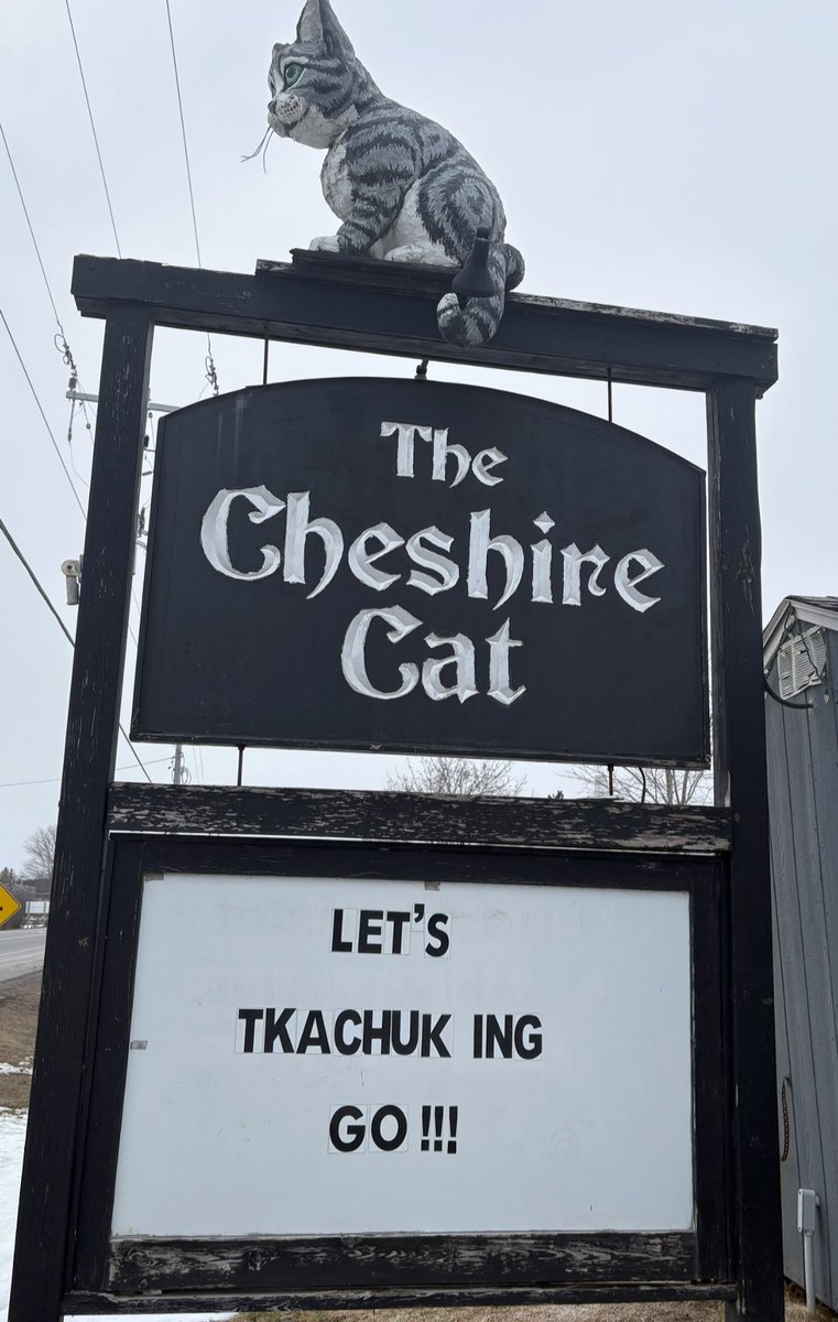 The Cheshire Cat Pub in Carp is the best pub in Ottawa!