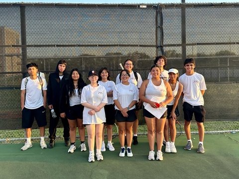 TennisWTW's tweet image. Fun match vs Skyline! Come out to our pickleball fundraiser 4/12!! @ClubWtw @WTWLonghorns @WTWHighSchool