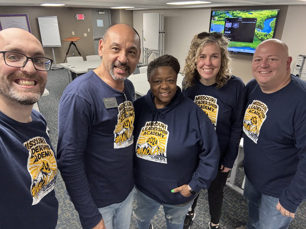 Accidental twin day on our last <a href="/MLDSLeaders/">MO Leadership</a> Leadership Academy session! <a href="/Mike_Wheeler_/">Dr. Mike Wheeler</a> <a href="/Megwagwest/">Meagan Wagner</a> <a href="/StLouisRPDC/">St. Louis RPDC</a> <a href="/AshleyMairFHC/">Ashley Mair, Ed.D</a> <a href="/EducPlus/">EducationPlus</a>