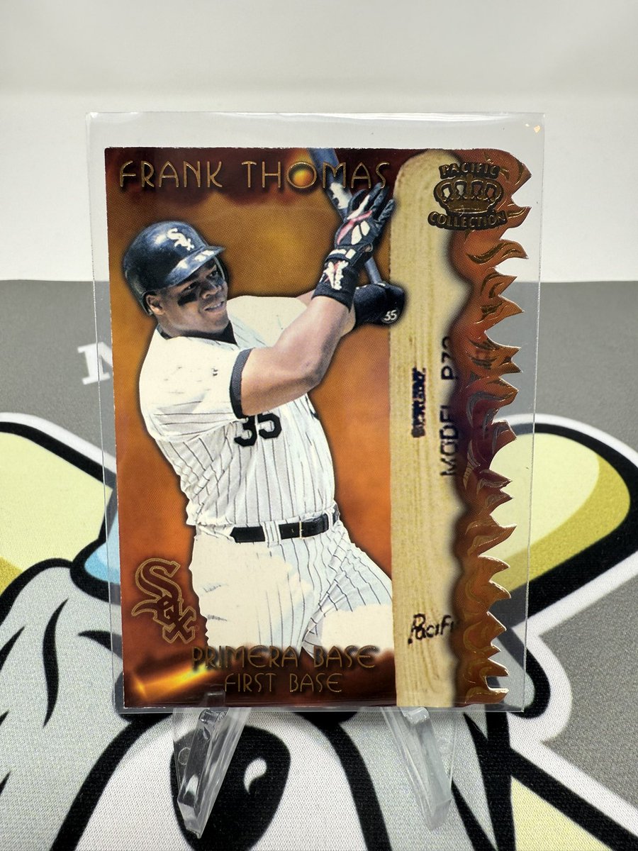 MikesUpperDeck1's tweet photo. 616
#BaseballMania Night 8
1997 Pacific Sizzling Lumber Frank Thomas
$15
Please see pinned tweet for shipping! https://t.co/iUcq6346fz