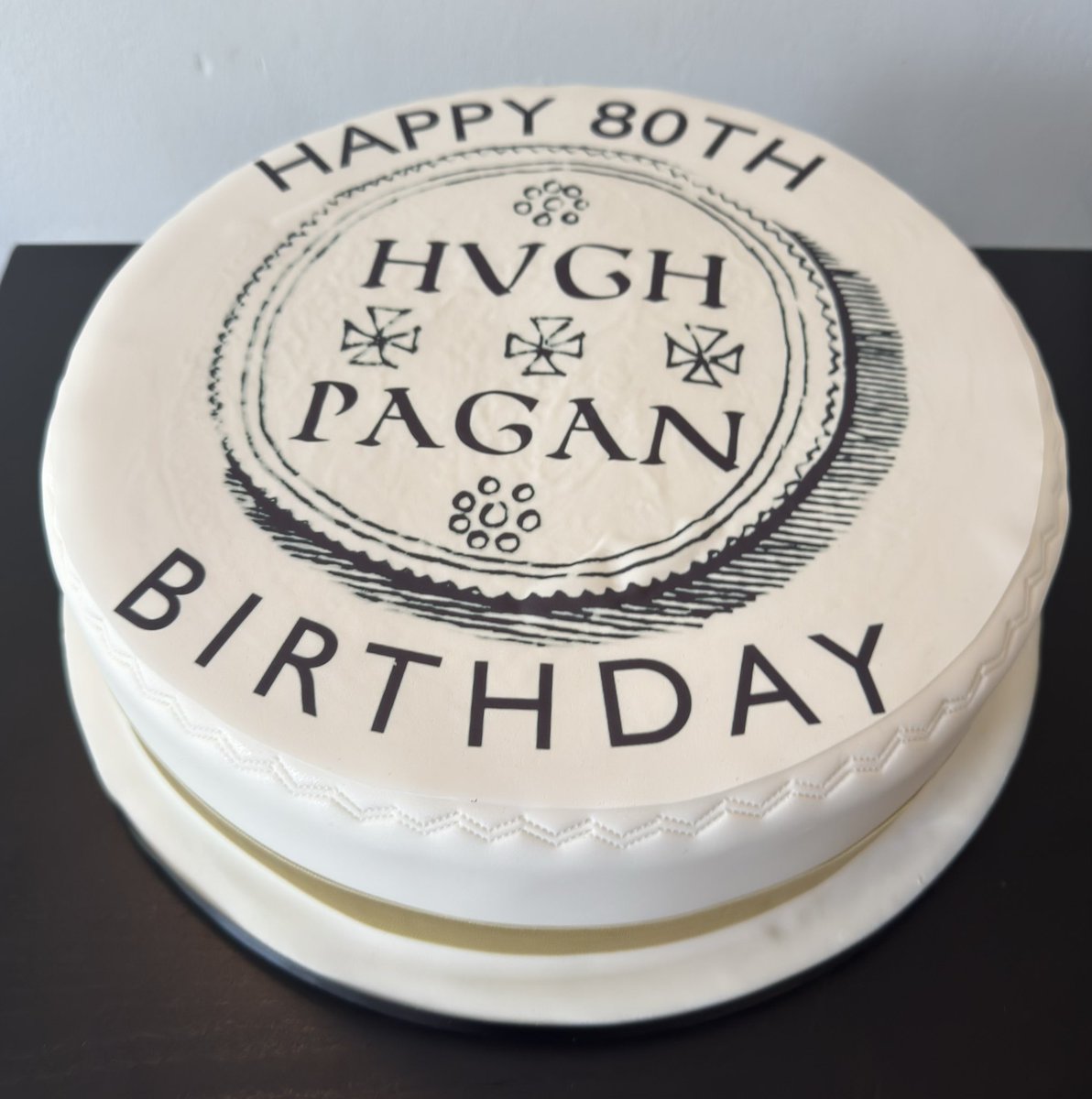 This was for an event at the Ashmolean &amp; design is adapted from a 10th century coin!

 “Thank you for the delicious cake, which made the perfect centrepiece for our event. It got a lot of admiration from everyone, both for its stunning appearance and its great taste!”