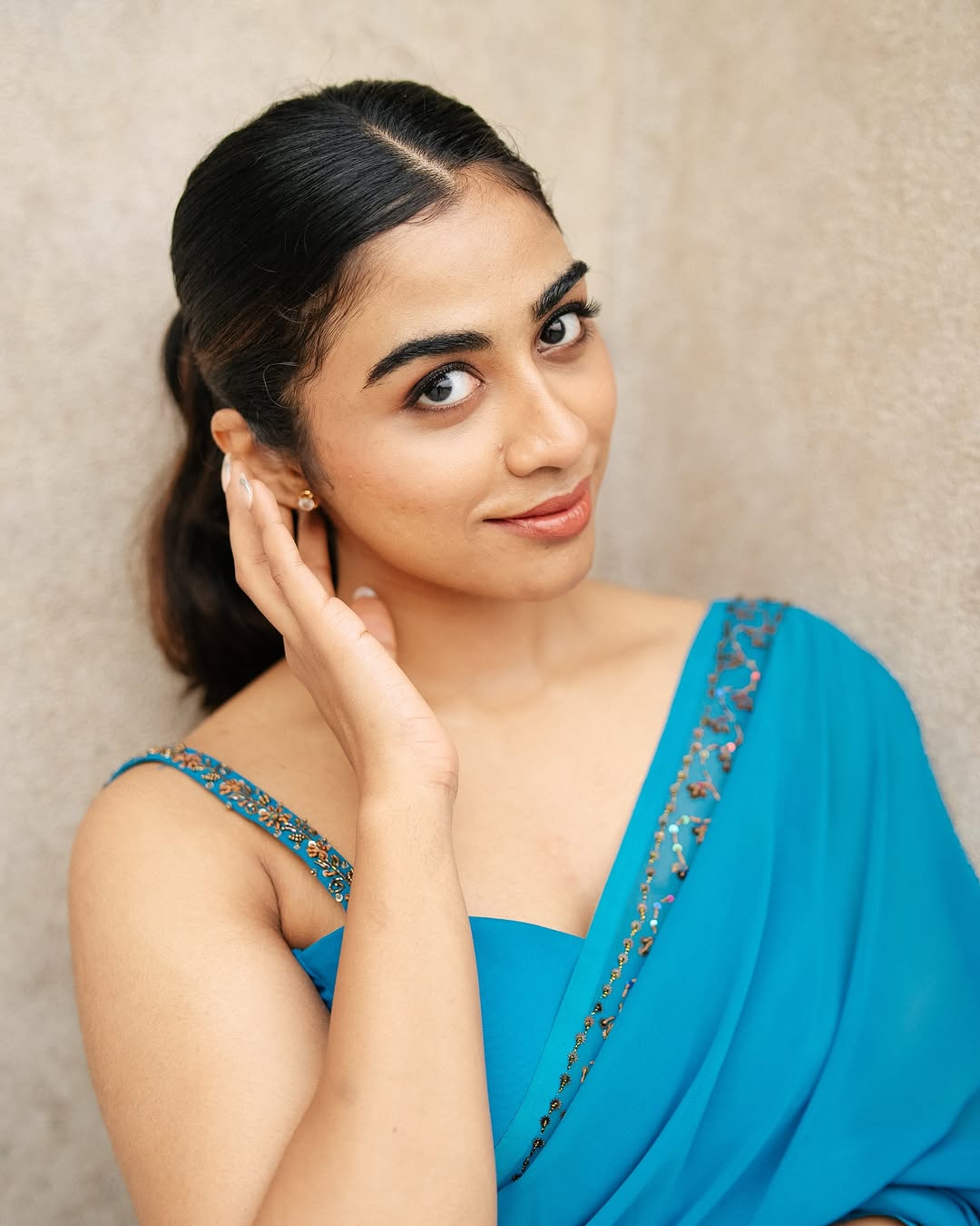 GoO0rPIbYAACc6w?format=jpg&name=large