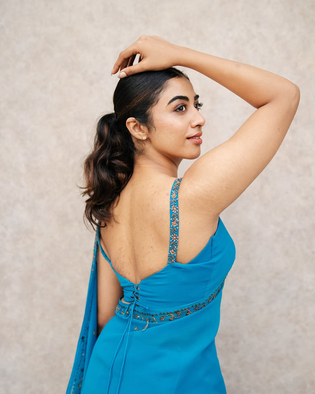 GoO0rt2aoAAdZe-?format=jpg&name=large