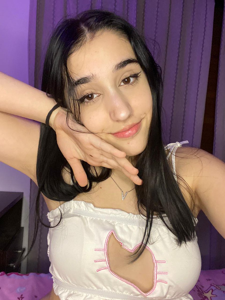 vekksya's tweet photo. i know what you’re here for...
and trust me, i deliver 💋
follow me &amp; don’t miss a single drop 😘
#spicyonmain #exclusivecontent #adultcreators #hotgirlfeed #uncensoreddaily #grownvibes https://t.co/FgvLF8XF8e