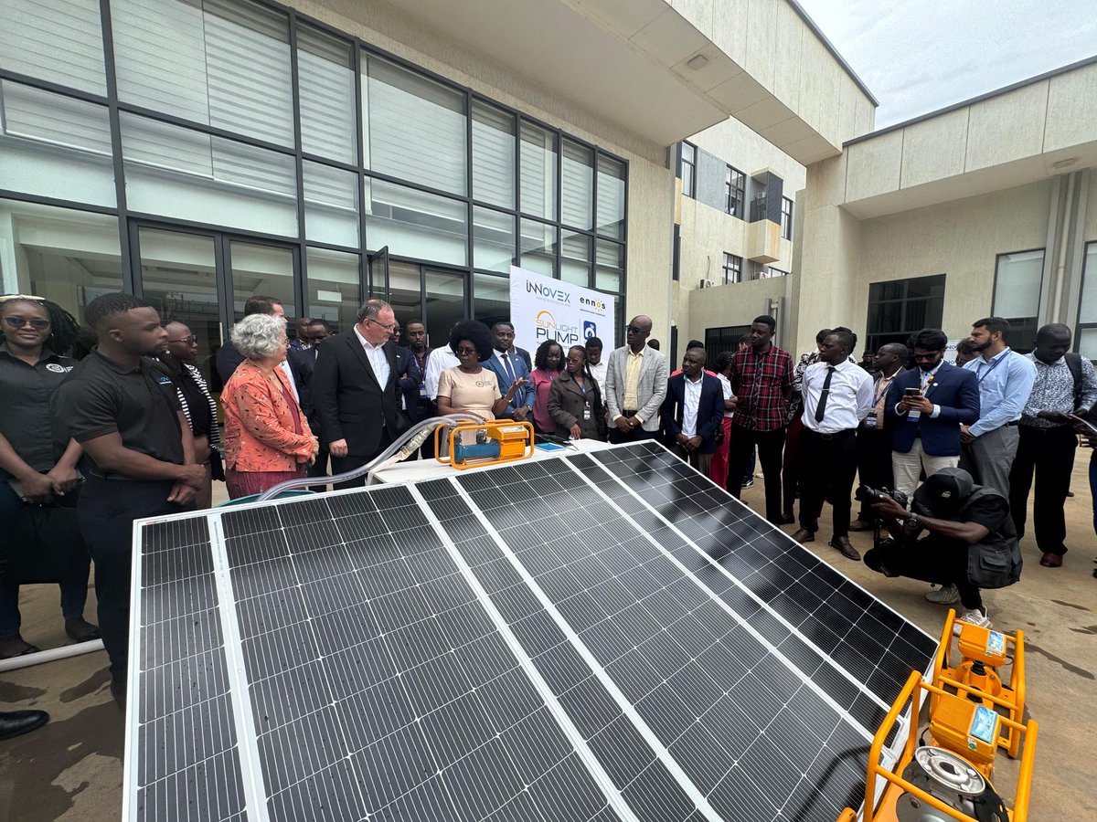 sprinktech's tweet photo. Still about the new improved Ennos pump @sunlightpump ,@sprinktech!
The new improved Ennos pump has a remote control monitoring feature and Pay go solution,innovation and science in technology.
What an incredible milestone👏
#Sprinktech #Incrediblemilestone #Innovex #Ennos #Gosolar #waterpump #sustainableEnergy #Innovation #technology #Creativity