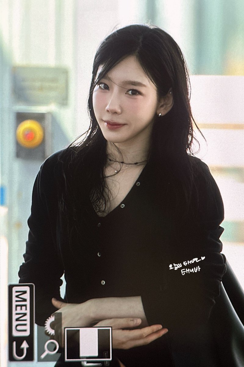 PreciousMmts's tweet photo. 250411 태연 출국 프리뷰
너무 잘 생겼젆아..
#태연 #TAEYEON https://t.co/0GfWIbjqjH