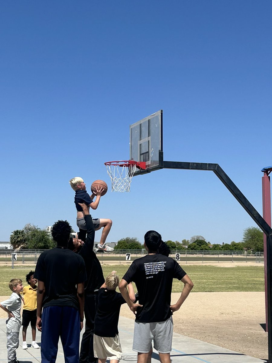 The Nelson #Warriors, your NCCAA National Champion men’s basketball team, is giving back to the community that has embraced them so warmly, on Wednesday, visiting West Valley Christian Elementary, hanging out with and reading to a 2nd Grade class.
