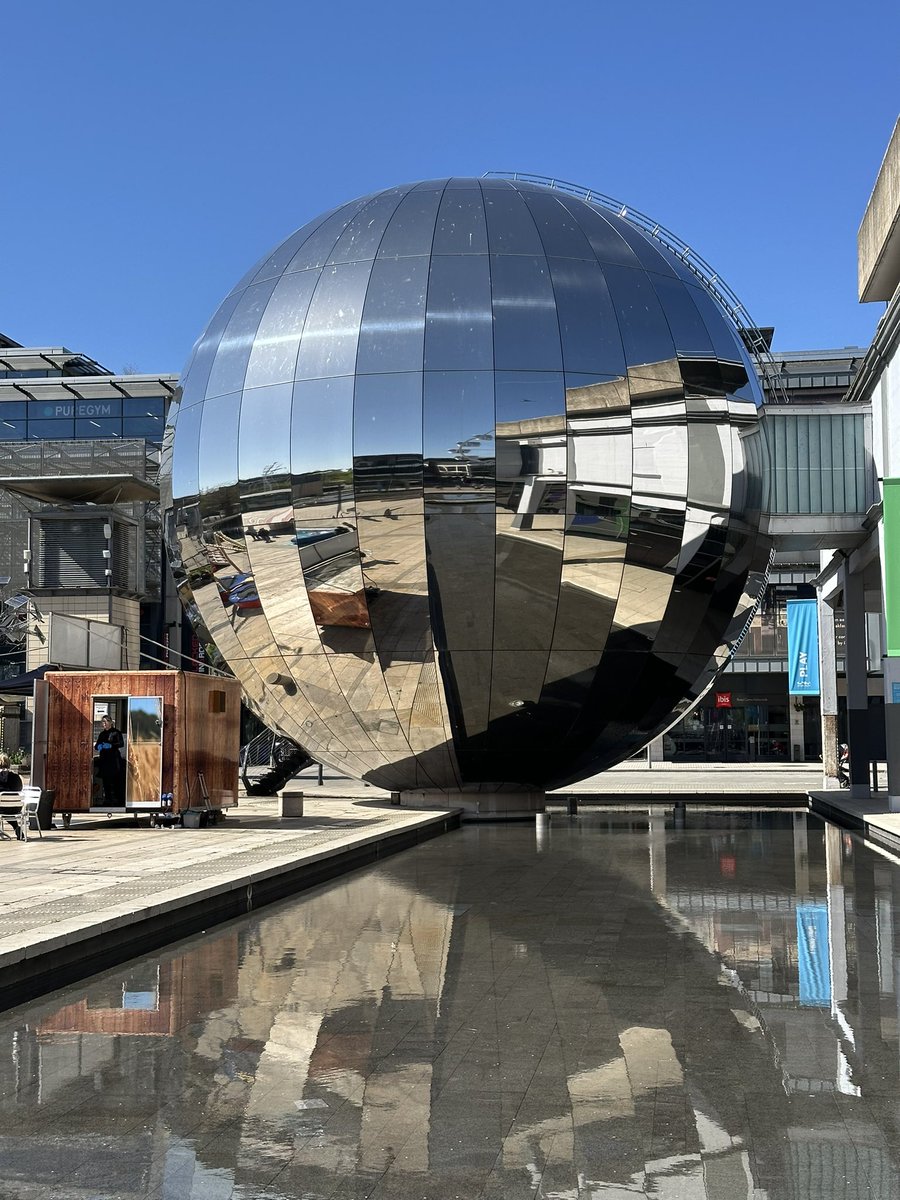 StefRobinson's tweet photo. Millennium Square, Bristol. Lots of miles walked around the city centre and harbour last weekend. How is it Friday again already. Not that I’m complaining! 🙂

#MillenniumSquare #Bristol #RobinsonRoams https://t.co/SOBMuRpR59