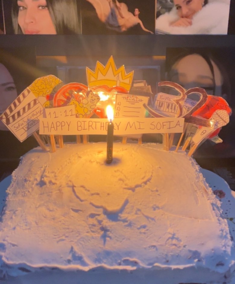 myloveissofia10's tweet photo. Mi @SofiaCarson … as your special day comes to an end I hope with all my heart you had a wonderful birthday today! 🎂

My heart is forever yours…! 🥹♥️

I love you endlessly mi Sofia…🥹🎂♥️

🎂✨11:11 ✨🎂 Make a wish. 

Cheers to 32…♥️🥂

Forever, 
Your Kaylee. 🥹♥️ https://t.co/OXcvlxuCMS