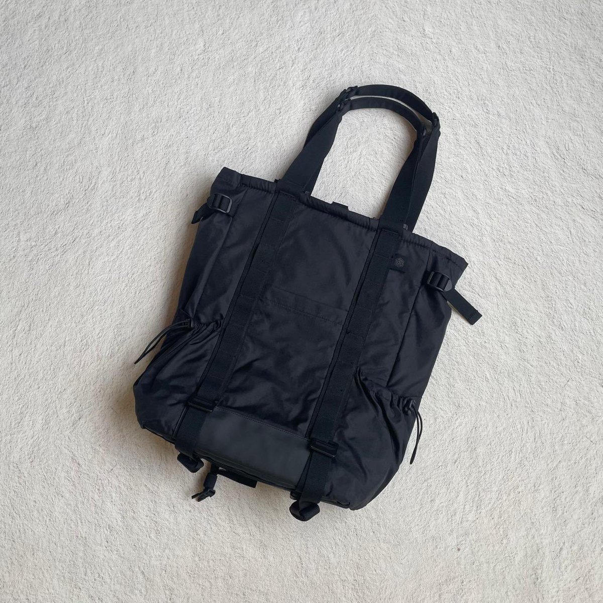 xipangx's tweet photo. WTS LBB The Transition Black
used good condition 
IDR 550.000

📍Depok
#WTS #fnfjb #LBB #LifeBehindBars https://t.co/ImQX9blgWy