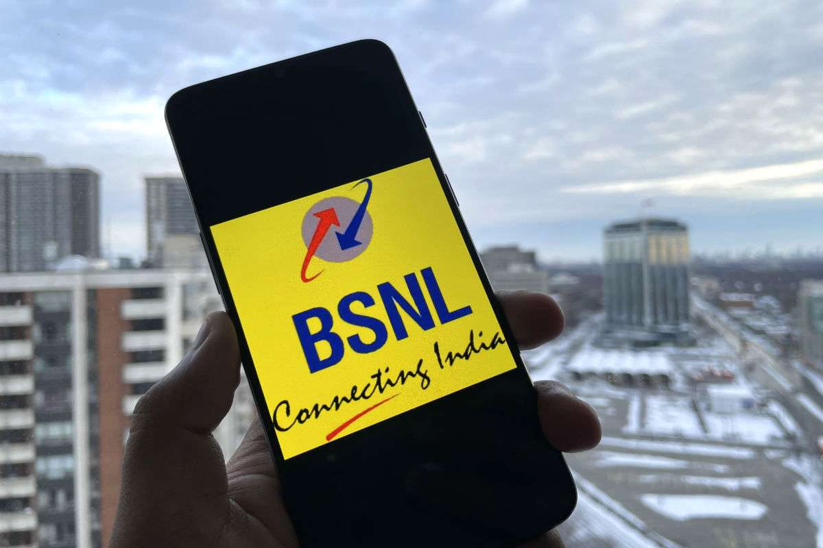 TanaysinghT's tweet image. 🚨BSNL Reduces Validity of Two Plans:

- Rs 2399 plan = 425 days earlier, now 395 days
- Rs 1499 Plan = 365 days earlier, now 336 days #BSNL #prepaid #validity