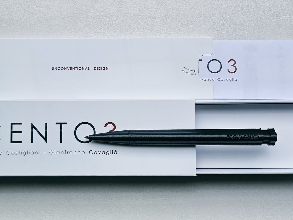 yk__ml's tweet photo. #stationery #egoundesign #writingtools
egoundesign cento3.O
独特な形状と書きやすさに惹かれて購入
内部機構以外ほぼ全てのパーツが3Dプリント技術によって製造されている
個体差が激しいので店舗での検討をオススメします https://t.co/HgnbcHsfbk
