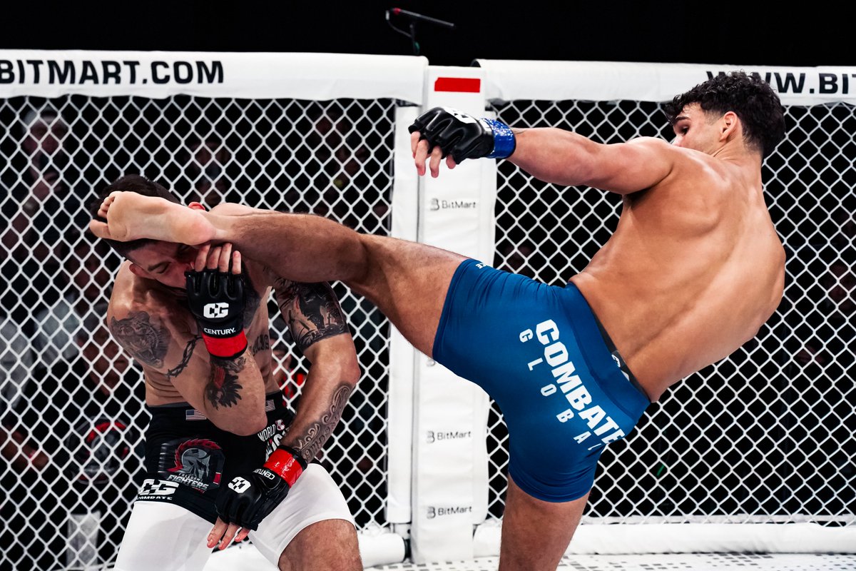 BRAWL! 💥👊💥 Jaden Ortega finishes Marcos Lloreda in the first round
#CombateGlobal #MuchMoreAction